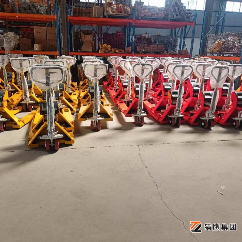 手動(dòng)搬運(yùn)車買多高的輪子？源頭工廠來(lái)回答